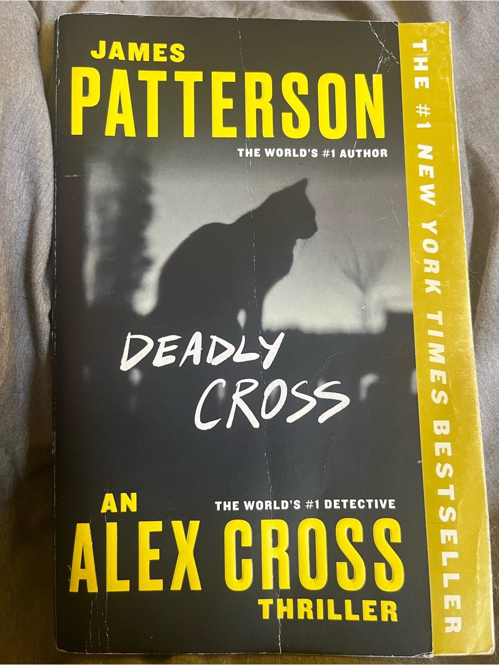 James Patterson "Deadly Cross" Alex Cross Thriller - Black & Yellow Cover